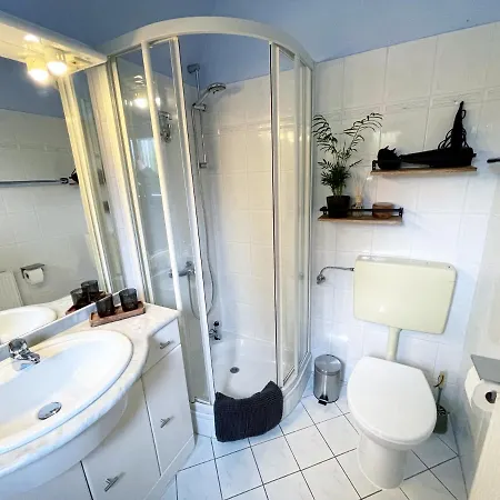 Familienfreundliches In 5 Min Zum Mit Terrasse Und Kostenlosem Parkplatz Nyaraló Cuxhaven