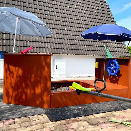 Ferienhaus Familienfreundliches In 5 Min Zum Mit Terrasse Und Kostenlosem Parkplatz Cuxhaven